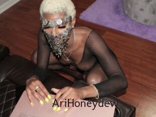 AriHoneydew