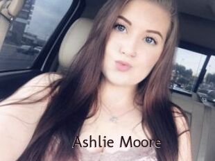 Ashlie_Moore
