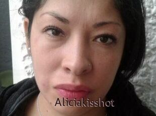 Aliciakisshot