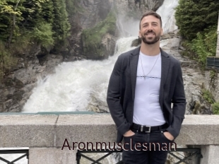 aronmusclesman Top listen server