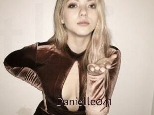Danielle041