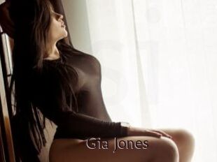 Gia_Jones