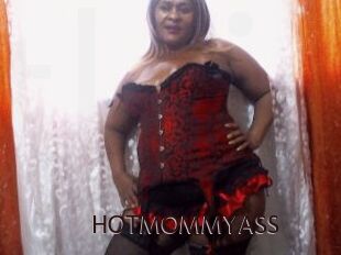 HOTMOMMYASS