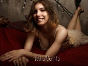 KiraTonia