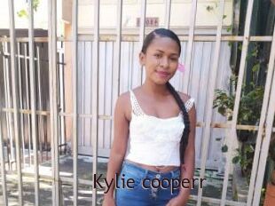 Kylie_cooperr