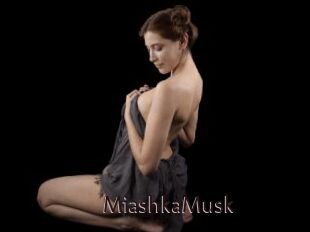 MiashkaMusk