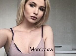 Monicaxw