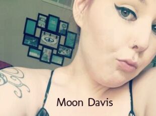 Moon_Davis