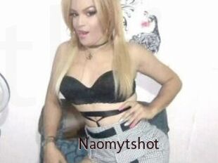 Naomytshot
