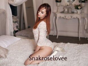 Snakroselovee