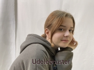 Udelebruster