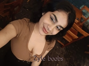 Zyle_boobs